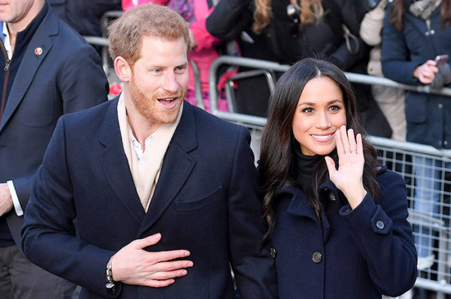 СМИ: Меган Маркл и принц Гарри вернулись в Кенсингтонский дворец