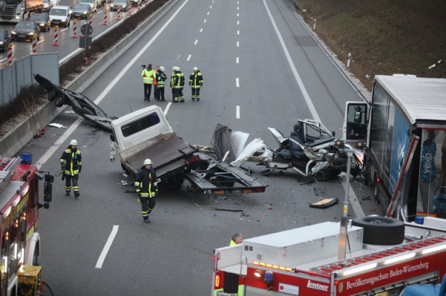 30 человек пострадали в ДТП в Германии
