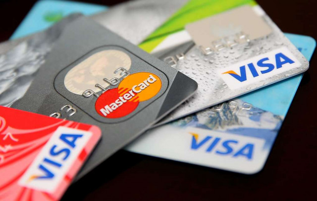 Visa и Mastercard обяжут банки выпускать только бесконтактные карты