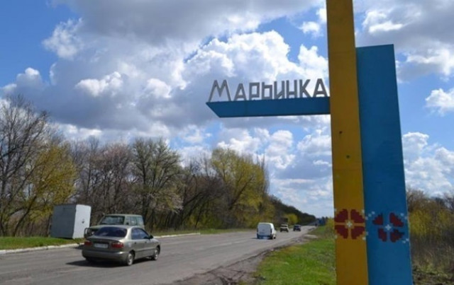 Марьинка попала под обстрел: повреждены семь домов