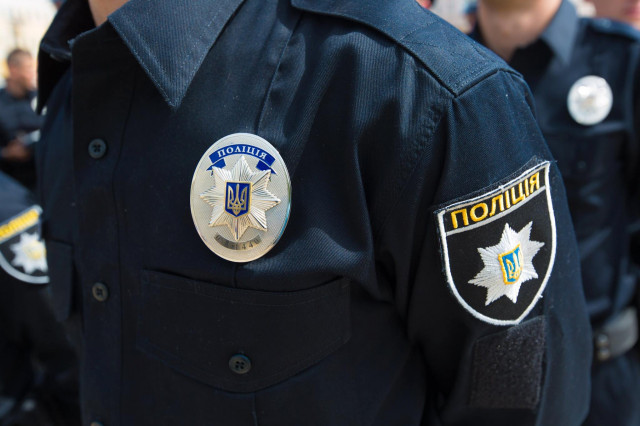 19-летний мужчина открыл стрельбу в маршрутке Львова, его задержали граждане 
