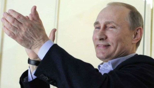 Лукашенко рассказал, как Путин стоя аплодировал украинцам