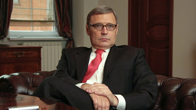 «Коломойского - президентом, Порошенко – премьером»: Касьянов заявил, что стервятники рвут Украину на части