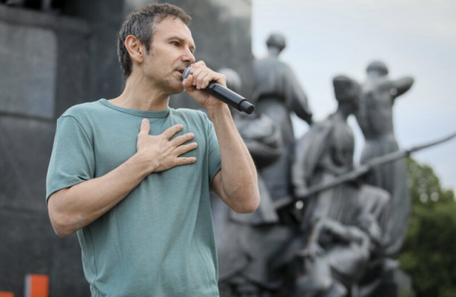 Vakarchuk’s Voice seeks to challenge old rules of game
