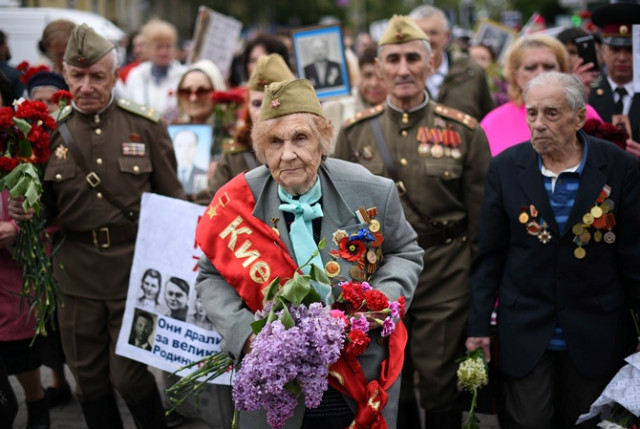 В Киеве 9 мая перекроют центральные улицы: список и карта