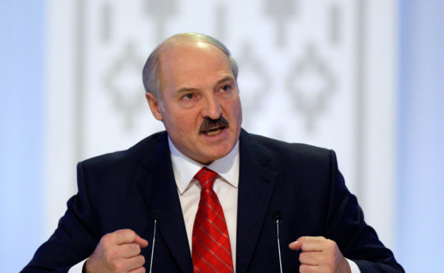 Лукашенко не выдержал и публично устроил нагоняй Путину, удар по больному: «Вот мои требования»