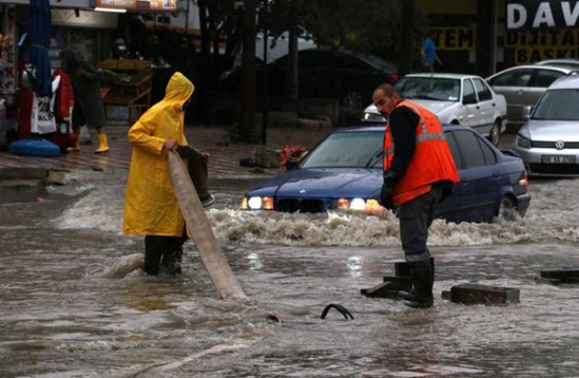 Мощные ливни затопили Анкару, есть жертвы