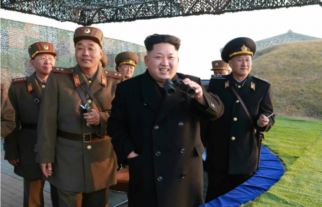 КНДР запустила две ракеты в сторону Южной Кореи
