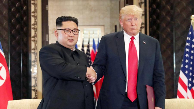 Ким Чен Ын извинился за ракетные испытания перед Трампом 