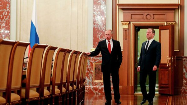 Президент Путин попросил кабинет министров исполнять обязанности правительства в полном объеме до формирования нового кабмина