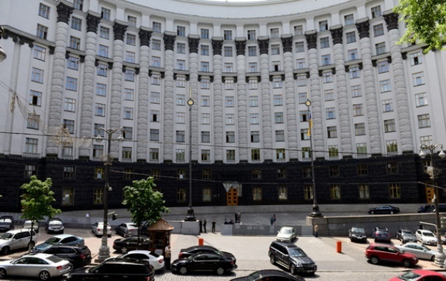 Украина введет спецпошлину на российские товары