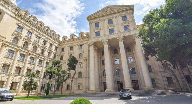 В Баку пояснили, в каком случае готовы вести переговоры с Арменией
