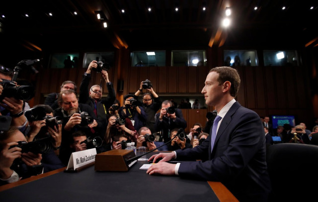 Facebook введет строгие правила для политической рекламы в Украине