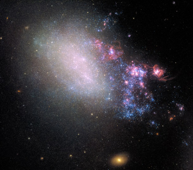 NASA показало фото зіткнення галактик