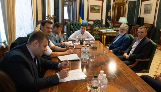 Zelensky, Kolomoisky seek compromise on PrivatBank – Ukrainian PM