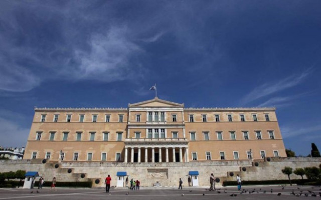 Парламент Греции требует от Германии возмещение ущерба за Вторую мировую войну