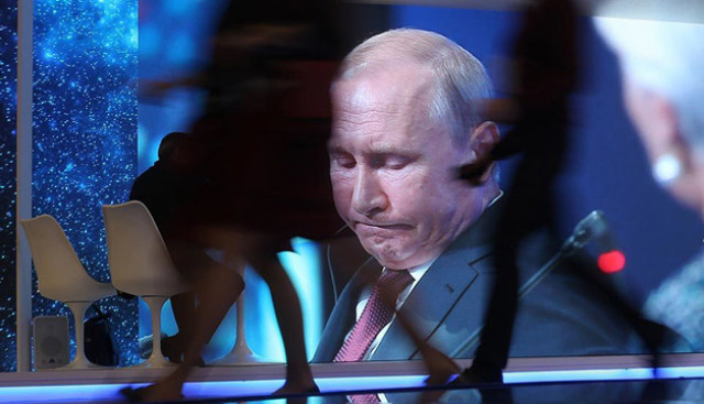 Putin controls 50% of news channels in Ukraine – Yatsenyuk
