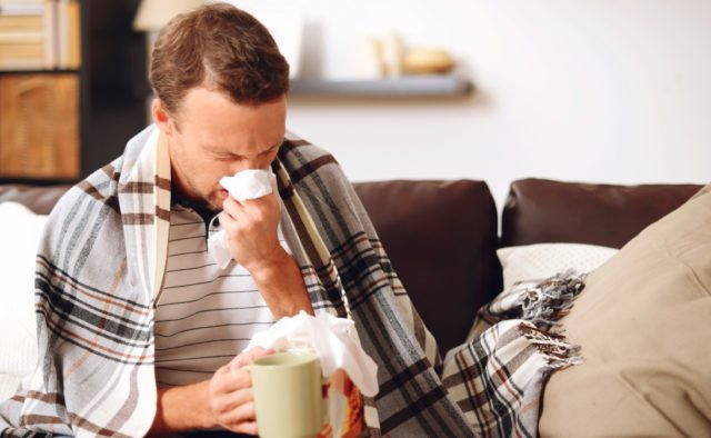Комаровский назвал эффективное средство от простуды и гриппа: антибиотики не нужны