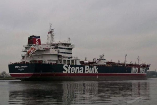 На борту задержанного в Иране Stena Impero находятся три гражданина России