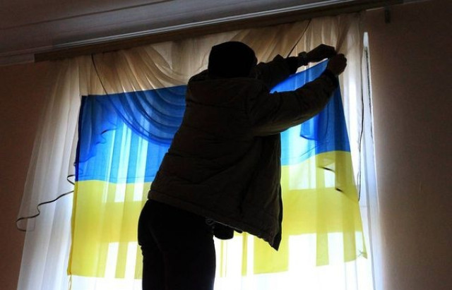 Украинских туристов выселили из отеля в Греции за флаги 
