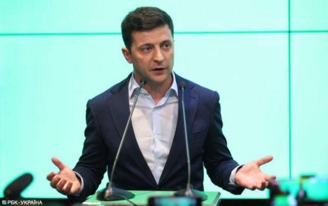 Зеленский требует отставки 3 министров