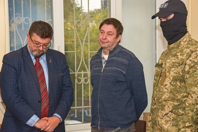 Вышинский в Киеве, ждет загранпаспорт и в обмене не участвовал - адвокат