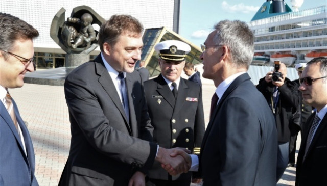 Ukrainian Defense Minister meets with NATO Secretary General in Odesa