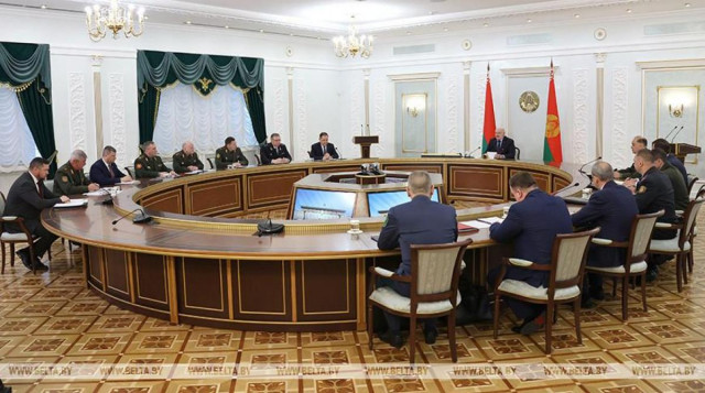 Говорил об угрозе диверсантов: Лукашенко обсудил безопасность беларуской границы
