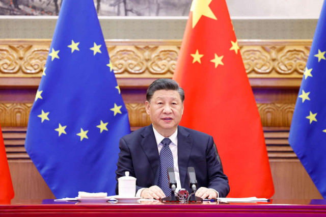 Си Цзиньпин впервые открыто раскритиковал США, обвинив в 