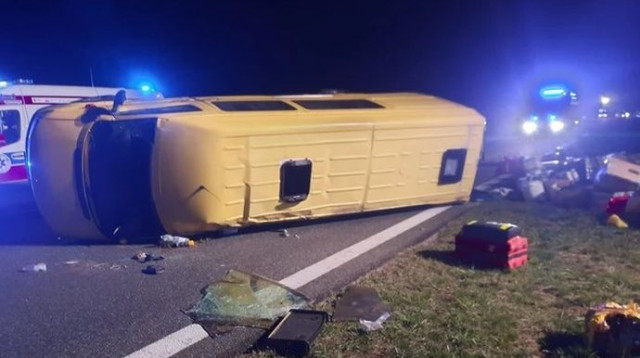 В Польше перевернулся микроавтобус с украинцами: погиб подросток
