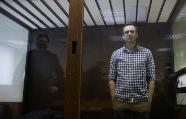 Jailed Kremlin critic Navalny's weight dropping rapidly, his lawyer says