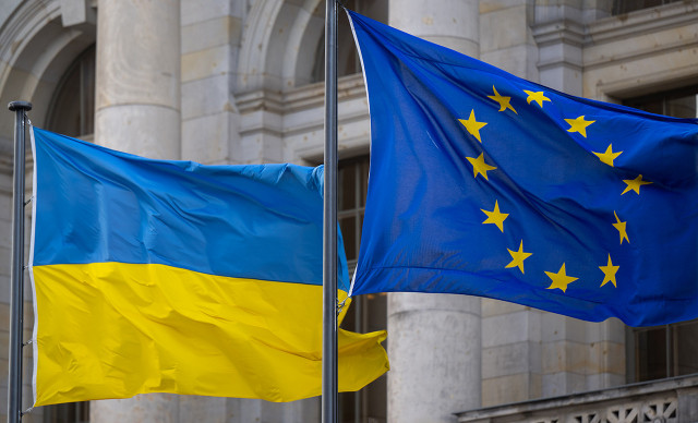 В Европарламенте хотят ускорить закупку боеприпасов для Украины
