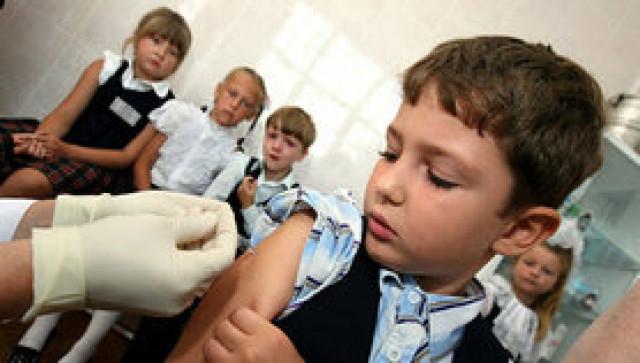 Запрет посещать школы детям без прививок 