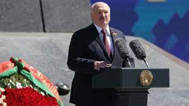 Лукашенко поручил Минобороны учесть события на Украине при оснащении армии
