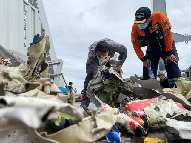 Indonesia retrieves 'black box' from crashed Sriwijaya Air plane -official