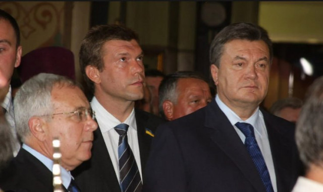 Янукович хотел стать пожизненным президентом и планировал распад Украины - Царев
