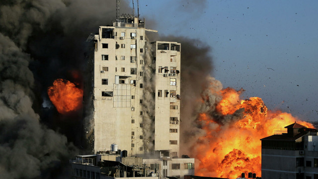ВВС Израиля уничтожили жилой дом в секторе Газа, заявили в Палестине