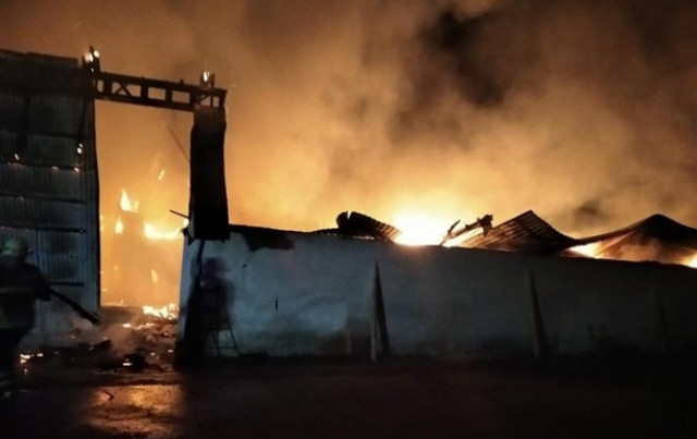 В Ивано-Франковской области на складе сгорели сотни тонн зерна
