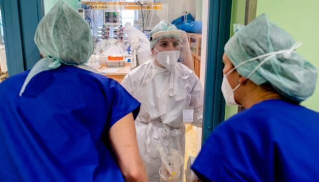 Ukraine reports 2,332 new coronavirus cases