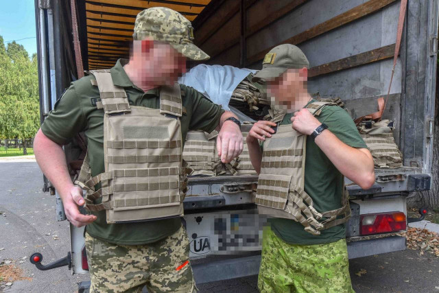Стало известно о поставках некачественных бронежилетов для украинских военных: есть задержанный