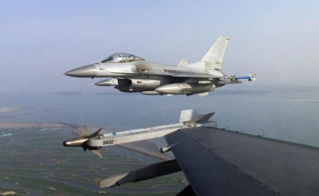 Сенаторы требуют от Пентагона до конца недели придумать, как отправить F-16 Украине – Politico