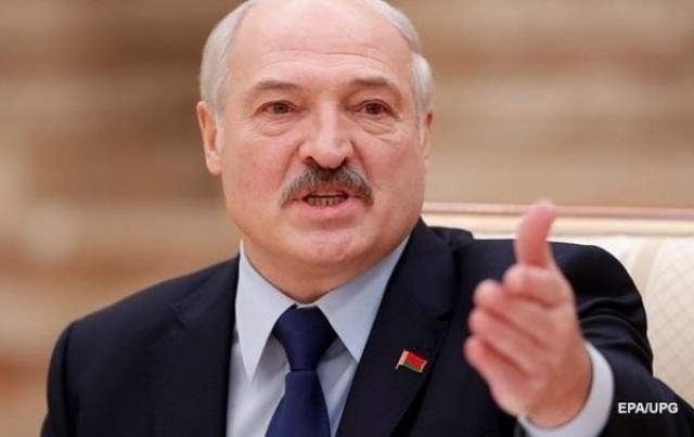 Лукашенко поручил помочь хасидам на границе с Украиной 