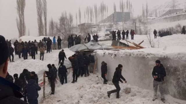 Лавины унесли жизни 15 человек в Таджикистане
