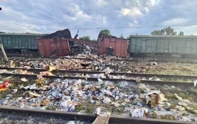 Россияне обстреляли ракетами поезд с гуманитаркой - советник мэра