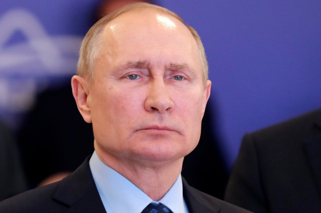 NYT: С России не снимут санкции до тех пор, пока Путина не выдадут Гааге
