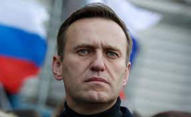 Своими действиями Путин сильно повышает вероятность развала России – Навальный
