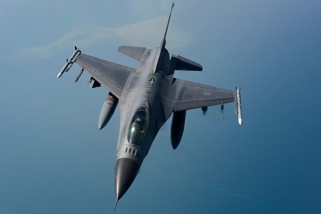 В Дании заявили о рассмотрении вопроса передачи F-16 Украине
