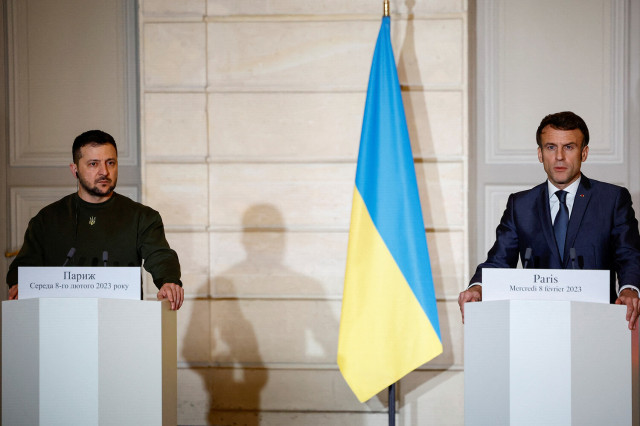 Во Франции заявили о возможном сокращении военной помощи Украине

