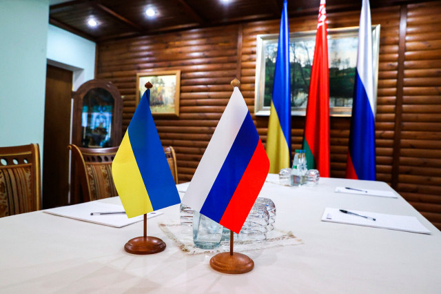МИД Италии: ЕС начнет побуждать Киев к диалогу при прекращении ударов России
