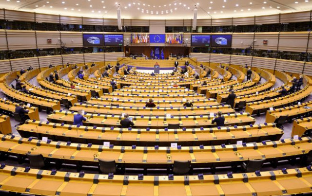 Европарламент принял резолюцию о статусе кандидата ЕС для Украины
